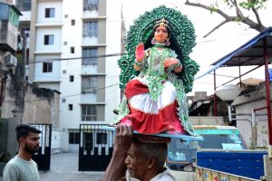 লক্ষ্মীপুজোয় দ্রব্যমূল্য আকাশছোঁ, প্রমাদ গুনছে মধ্যবিত্ত