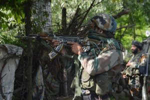 ২৪ ঘণ্টায় ৬ জঙ্গি খতম কাশ্মীরে, অমরনাথ যাত্রায় হামলার ছক বানচাল