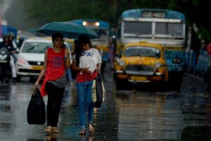 ফের শীতের কামড় সরস্বতী পুজোয় ভিজবে বাংলা