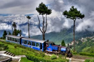 দার্জিলিঙে হামরো পার্টিতে যোগদান বাড়ছে