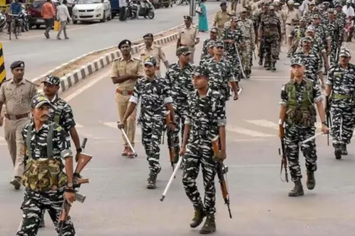 আসন্ন লোকসভায় রাজ্যে মোতায়েন হবে এক লক্ষ কেন্দ্রীয় বাহিনী