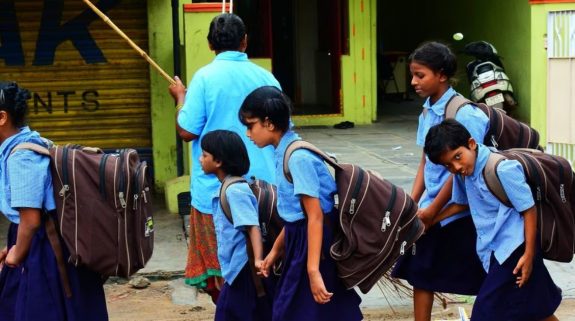 রাজ্যে প্রাথমিক থেকে উচ্চ প্রাথমিক স্তরে গত শিক্ষাবর্ষে স্কুলছুটের সংখ্যা শূন্য, রিপোর্ট কেন্দ্রীয় শিক্ষা মন্ত্রকের  