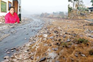 পাহাড় থেকে মেয়ে পাচার