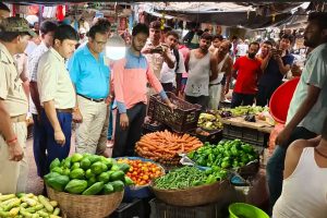 টাস্ক ফোর্সকে নিয়ে বাজারে হানা আসানসোলের মহকুমা শাসকের