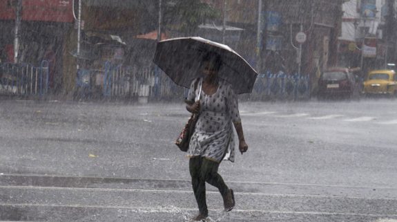 শনিবার পর্যন্ত বৃষ্টির পূর্বাভাস দক্ষিণবঙ্গে, ভিজবে কলকাতাও