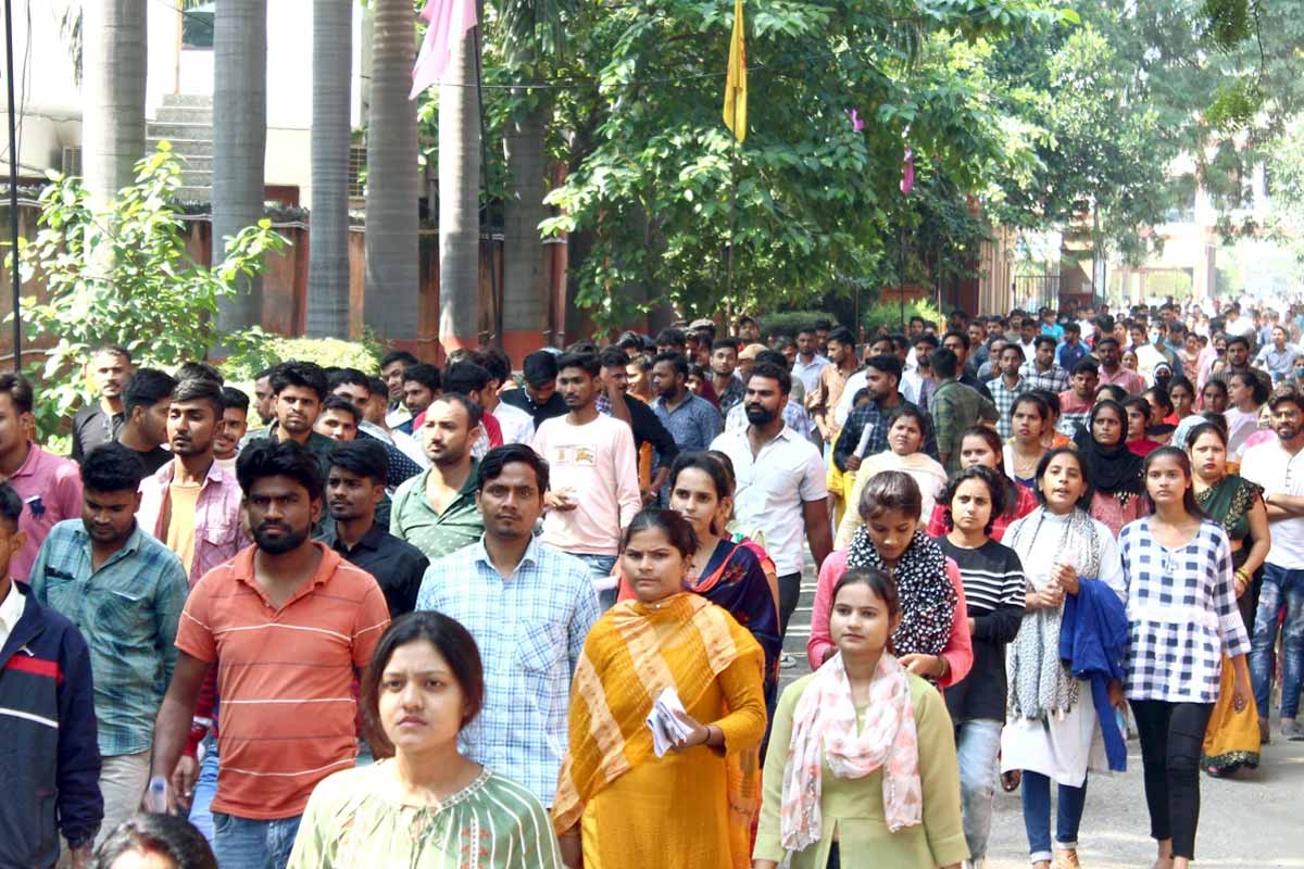 পরীক্ষার্থীদের আধার যাচাই করতে পারে ইউপিএসসি, জানাল কেন্দ্র