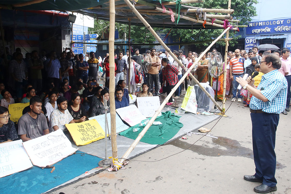 চিকিৎসকদের কর্মবিরতি প্রত্যাহারের দাবি দেশ বাঁচাও গণ কমিটির