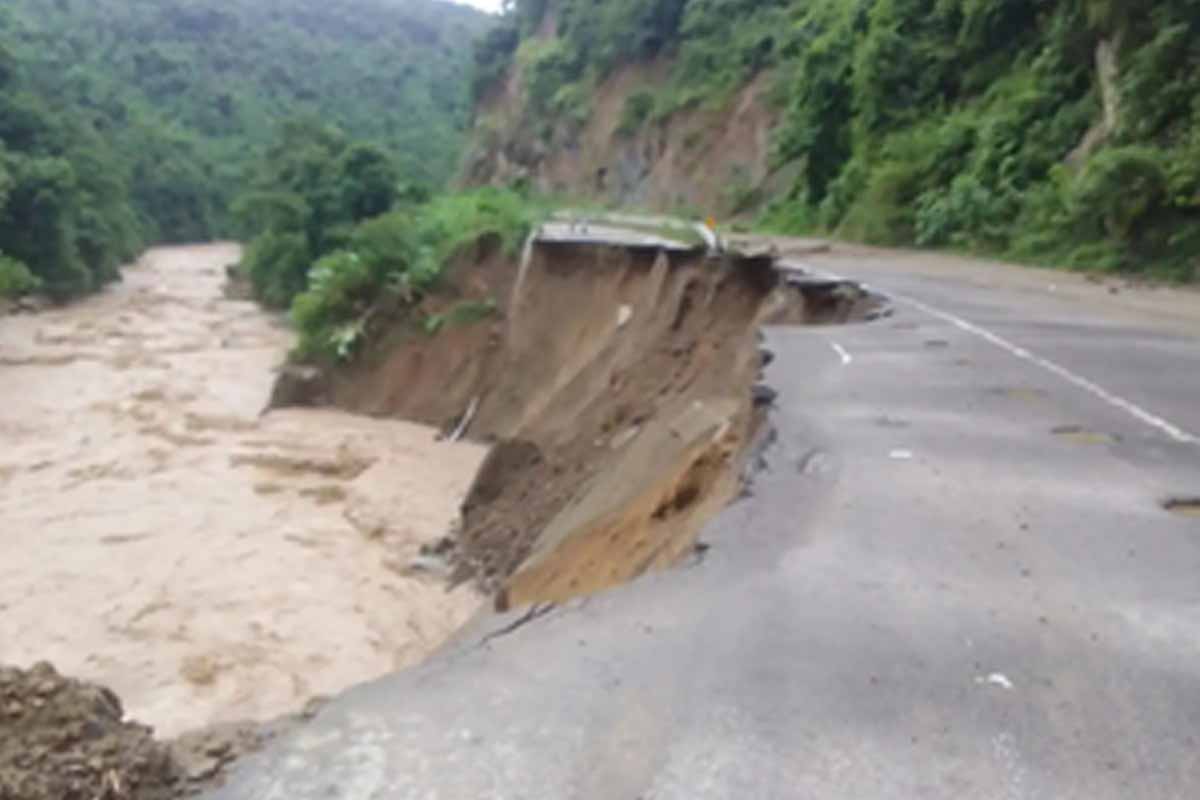 নাগাল্যান্ডে ভূমিধসে মৃত ৬, ভেসে গেল ২৯ নম্বর জাতীয় সড়কের একাংশ