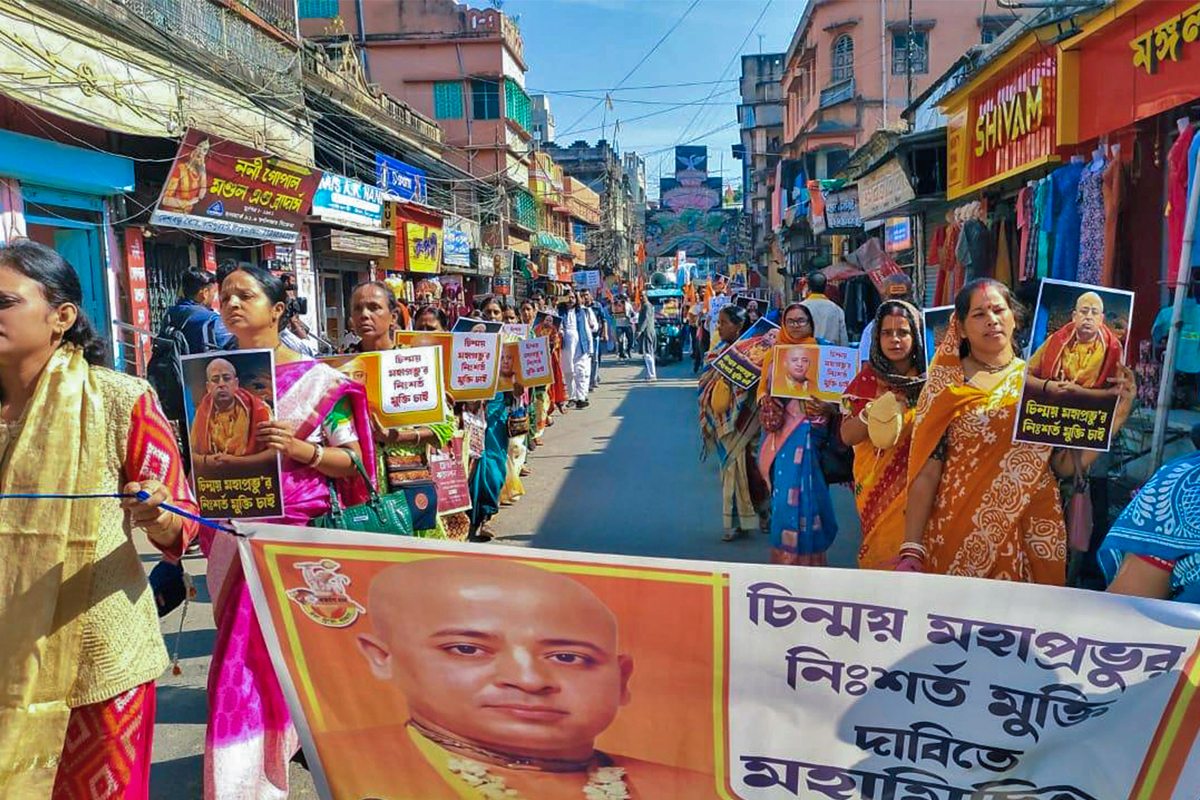 আর কতদিন চলবে বাংলাদেশে সংখ্যালঘু পীড়ন!