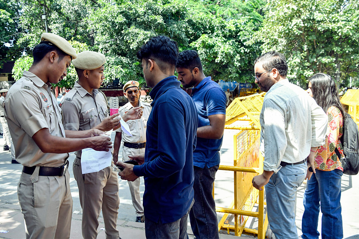 দিল্লিতে যুবককে গুলি করে হত্যা