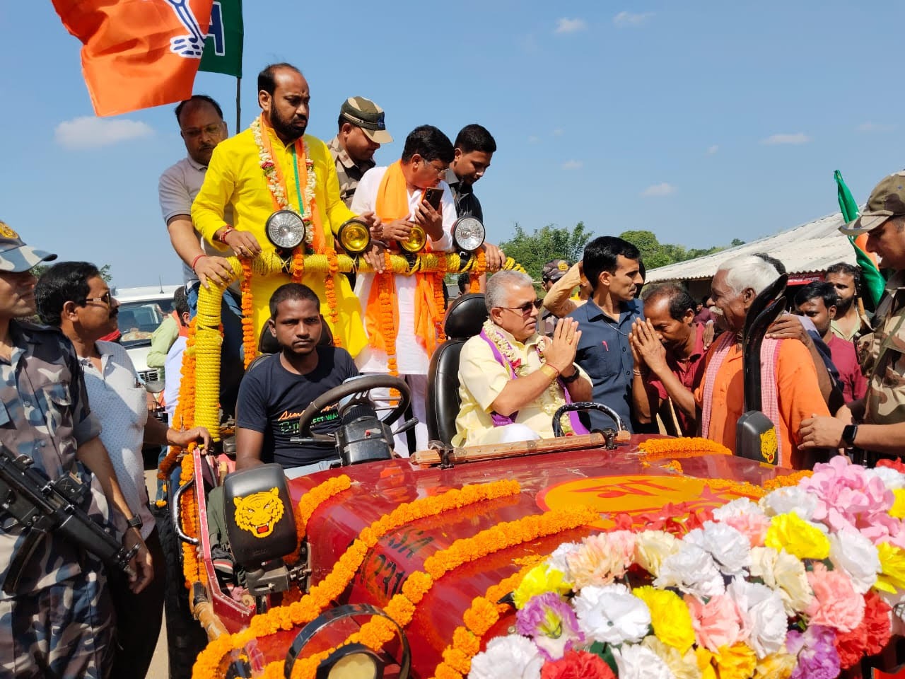 মেদিনীপুর বিধানসভার উপনির্বাচনে বিজেপি প্রার্থী শুভজিৎ রায়ের সমর্থনে প্রচার দিলীপ ঘোষের