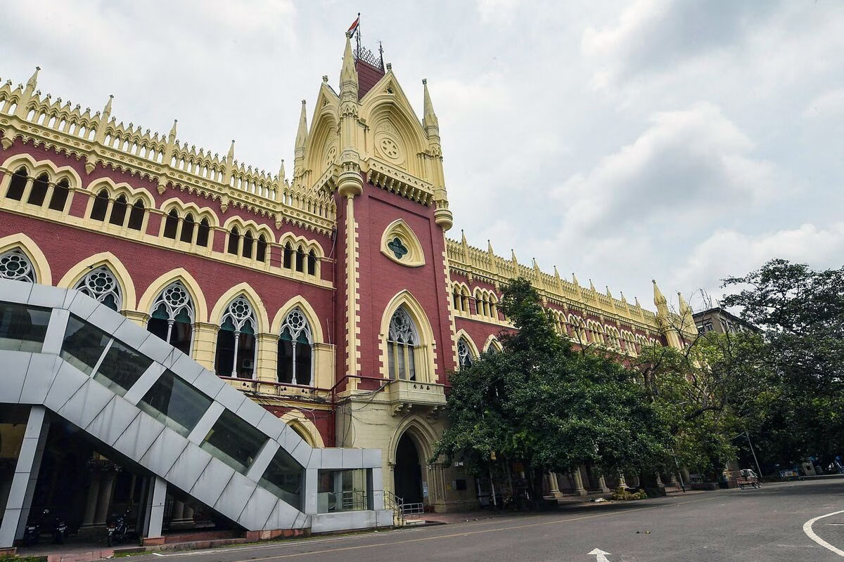 ‘শহরে কোথায় কোথায় ধরনা করা যাবে, কোথায় যাবে না?’ রাজ্যকে বিজ্ঞপ্তি প্রকাশ করতে পরামর্শ হাইকোর্টের