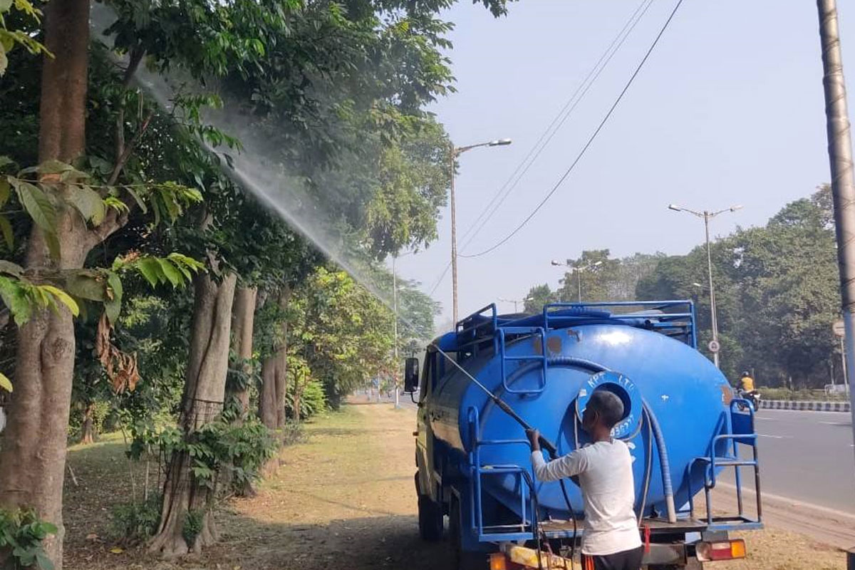 কলকাতার পরিচ্ছন্নতায় নতুন উদ্যোগ, এক গাড়িতে সব কাজ!