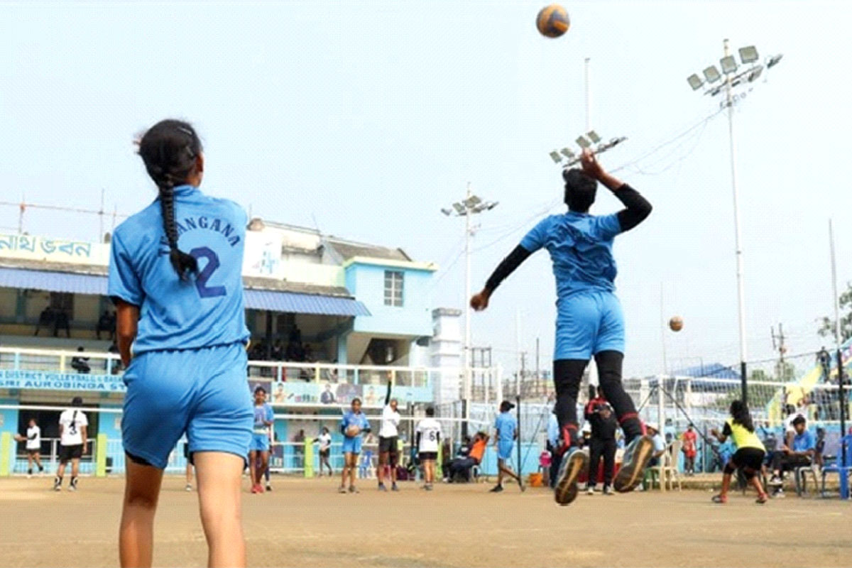 বাংলার মেয়েরা শেষ আটে