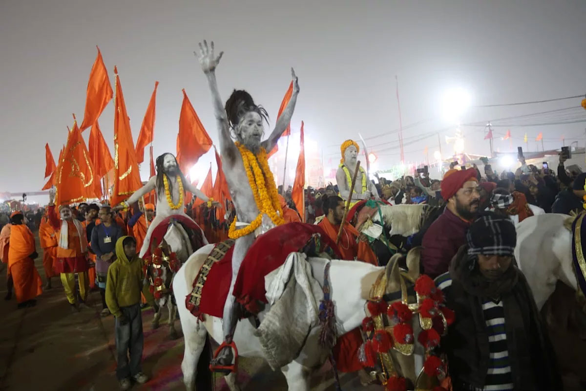 মহাকুম্ভ ২০২৫-এর প্রথম রাজসিক মহাস্নান পর্বের প্রাক মুহূর্তে